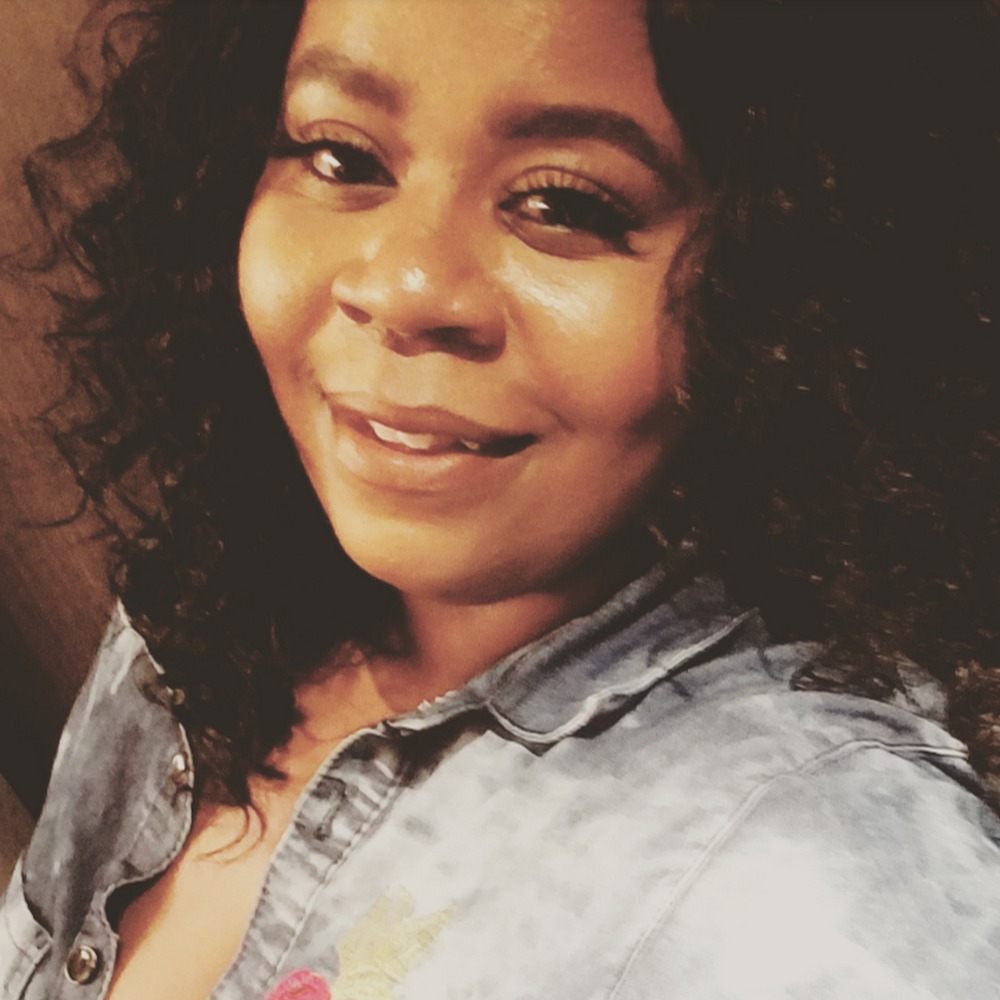 Meet your Posher, Kendra